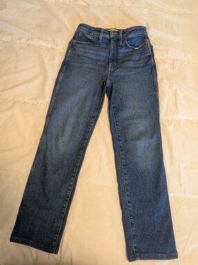 Madewell Straight Leg Jeans in Medium Blue